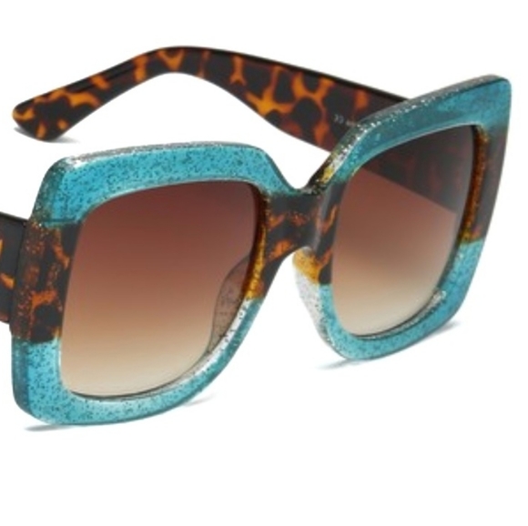 Luxury Oversize Sunglasses Blue - Picture 4 of 5